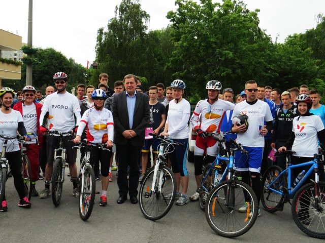 Sportsmen of evopro Biked Through All 22 Hungarian Wine Regions